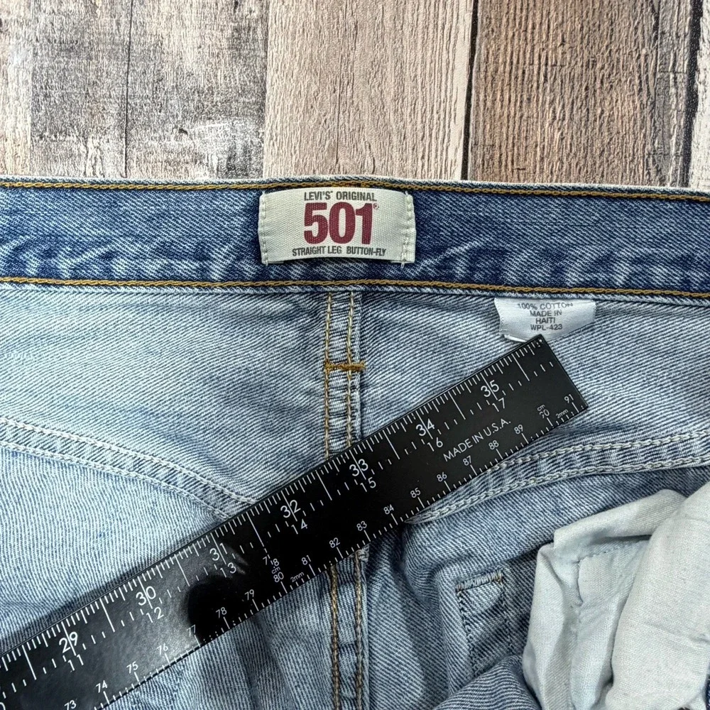 Levis pre owned
